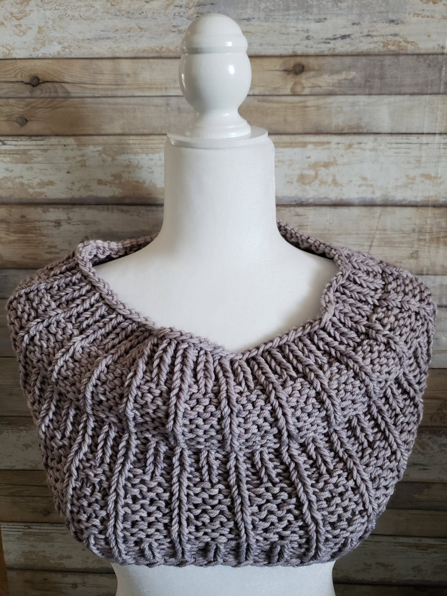 ePattern: Huntress Cowl – CinDWood Looms